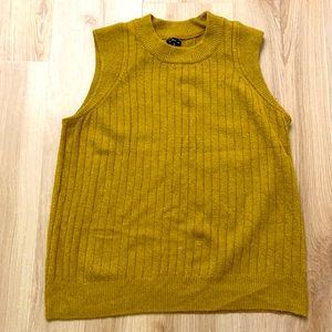 Who What Wear! Olive green knitted sweater shirt.